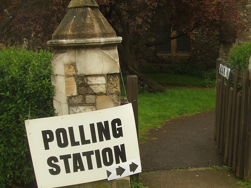 Candidate localness and voting in England 1